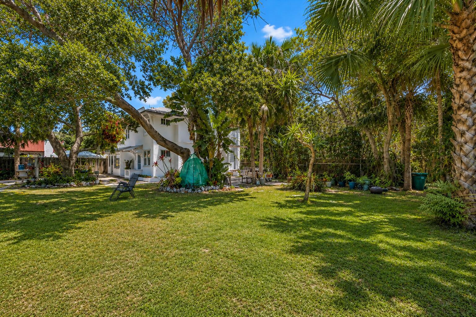 Image 4: Adjacent parcel with residence available separatel