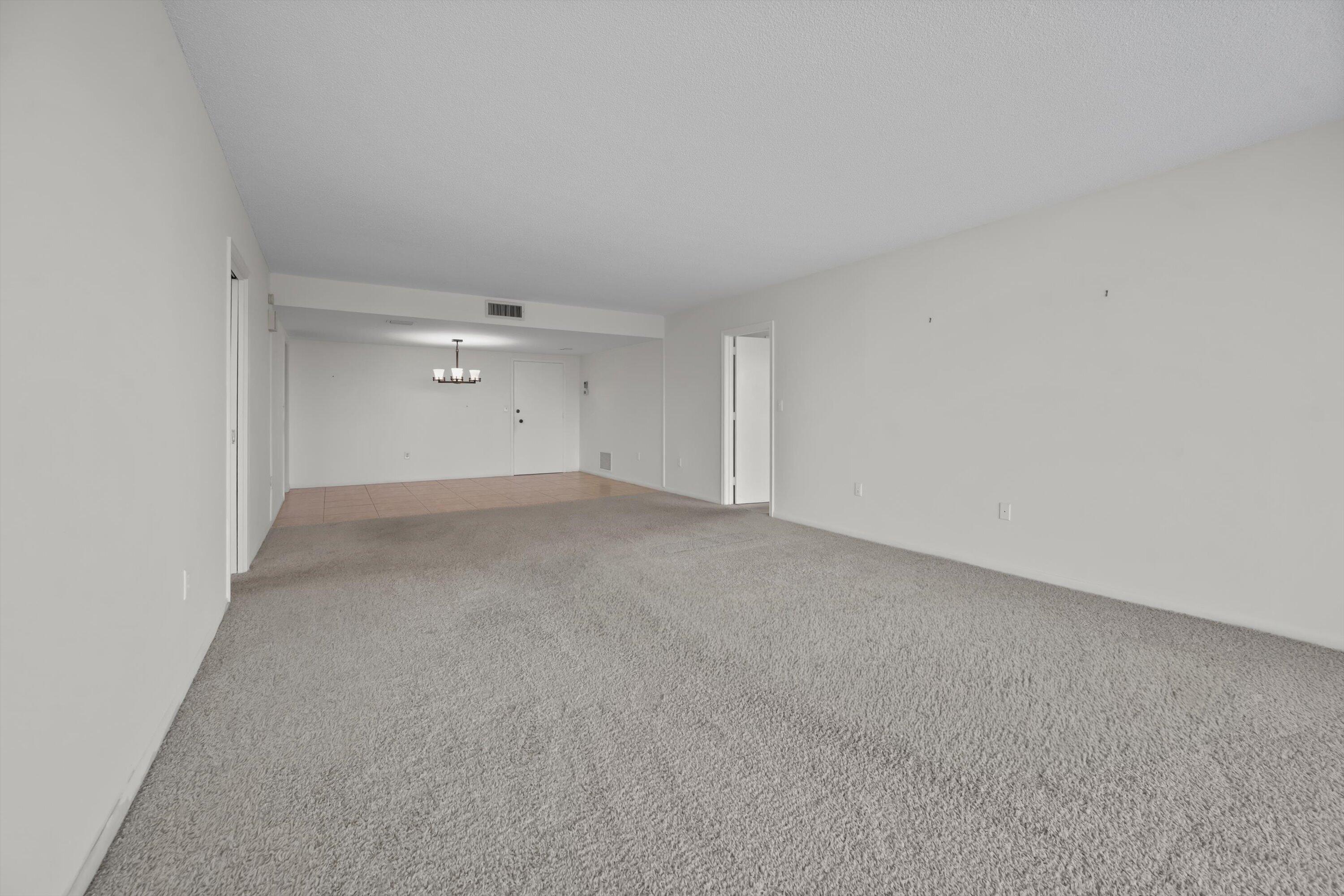 Image 3: Living Room