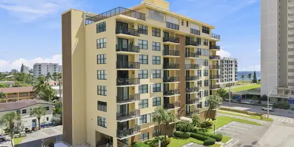 Image 2: pompano_001(1)
