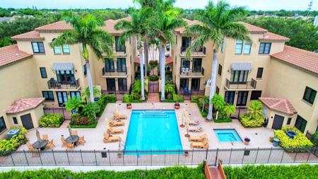 920 Via Villagio