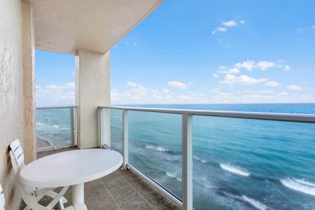 5440 N Ocean Drive
