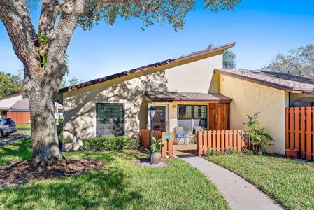8003 SE Villa Circle