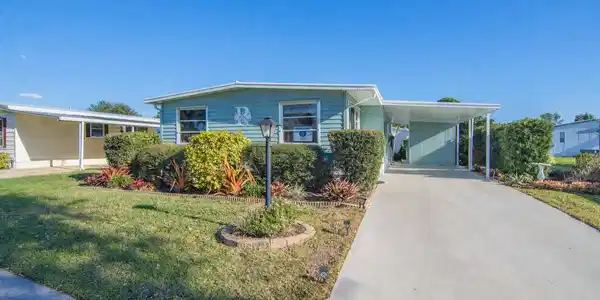 Image 2: Front House (2)