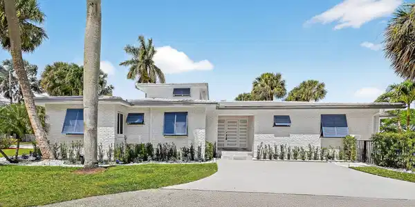 1102 N Golfview Road