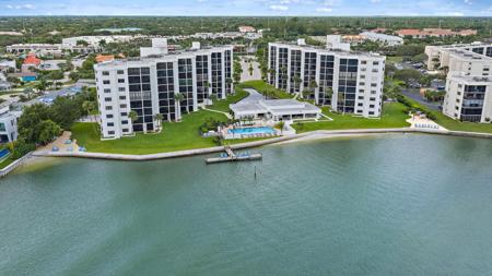 19800 Sandpointe Bay Drive