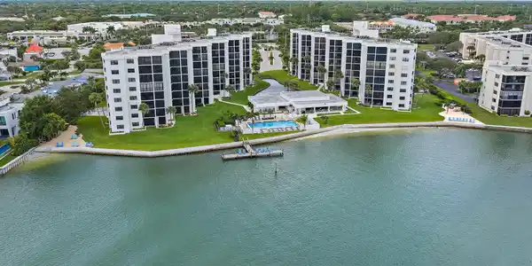19800 Sandpointe Bay Drive
