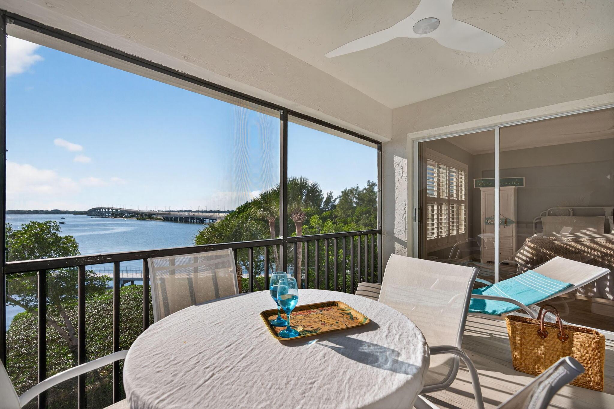 Image 3: Balcony