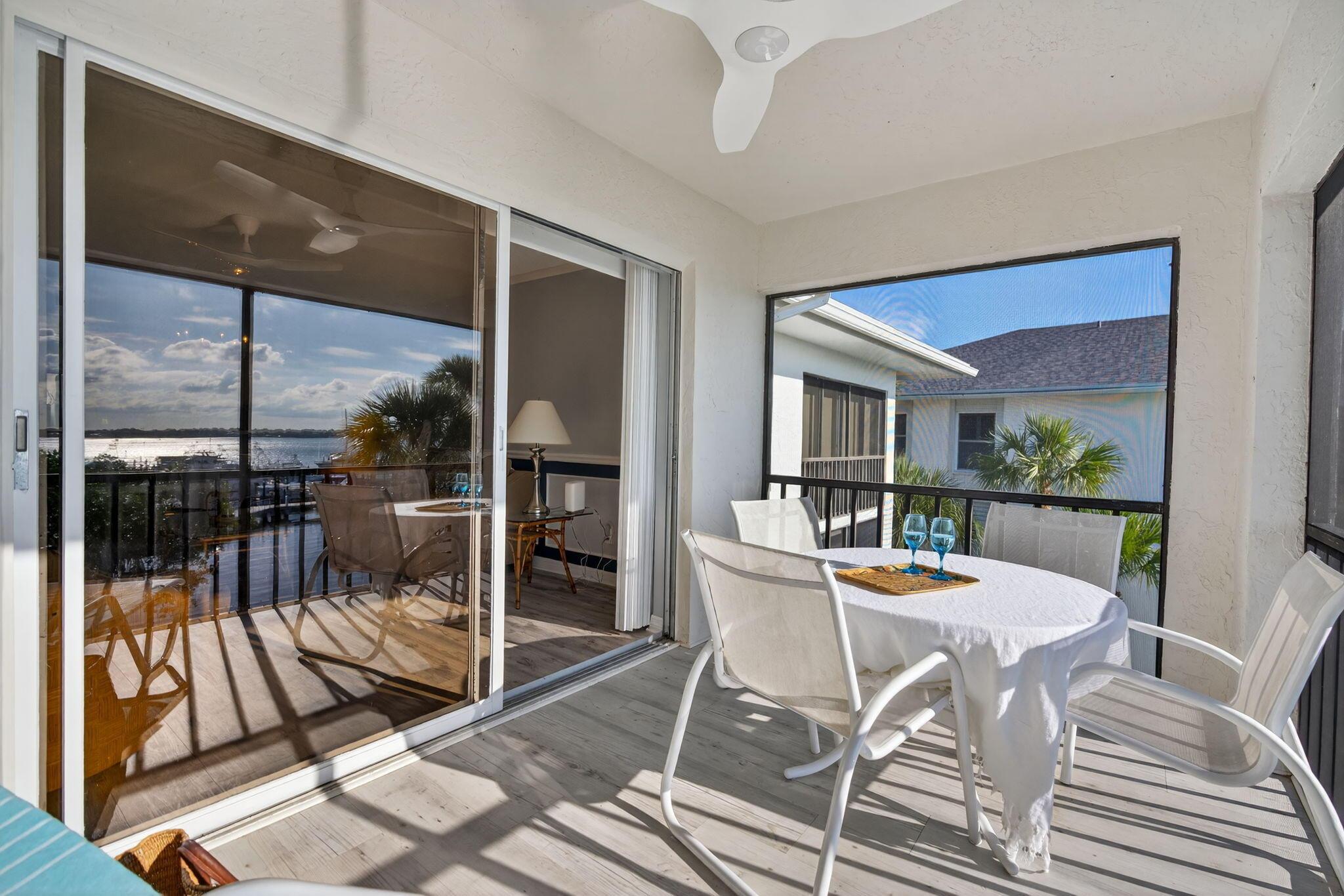 Image 4: Balcony