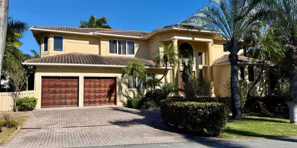 122 Nurmi Drive
