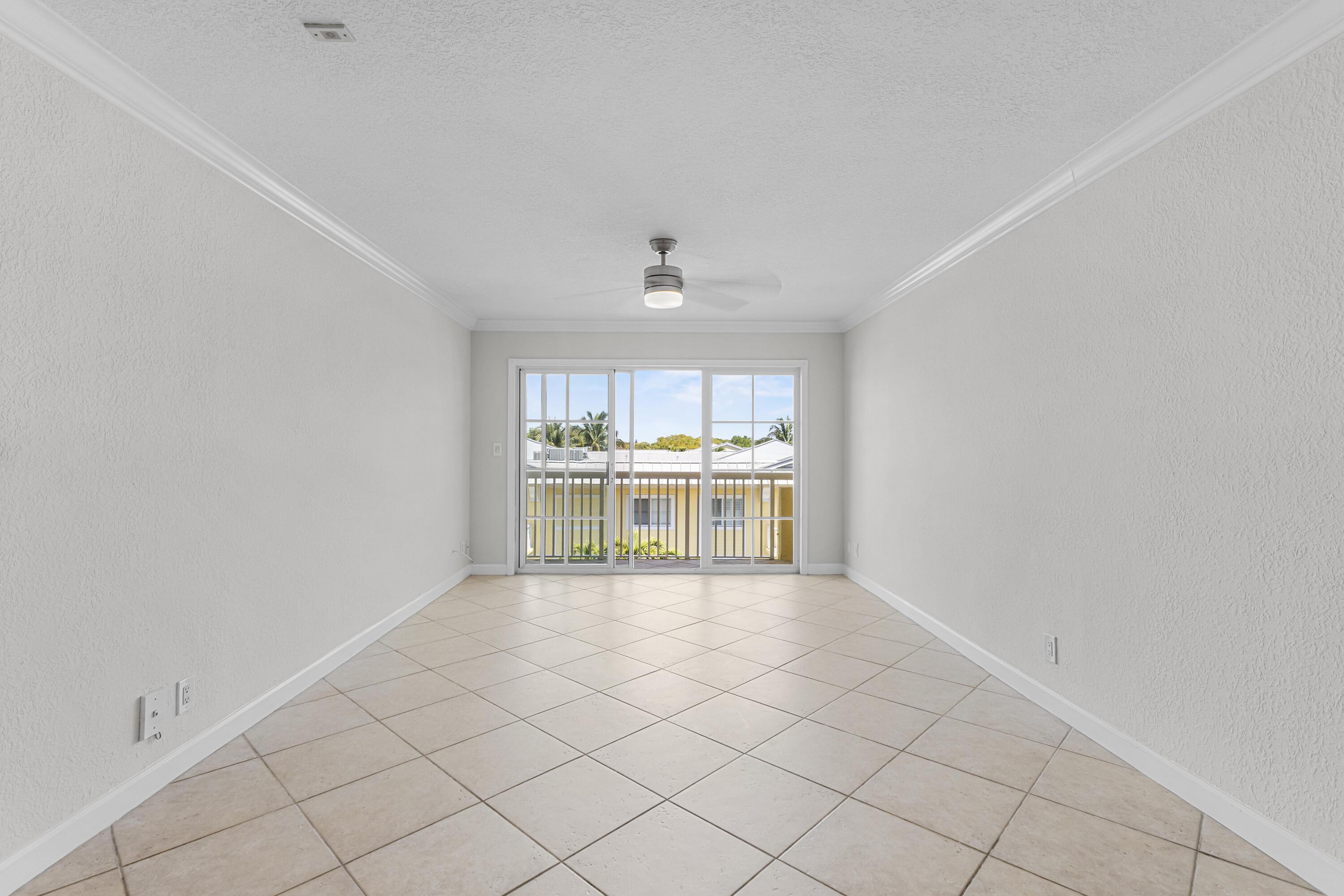 Image 2: GF4A1189Pine Crest Village-by Pwayko