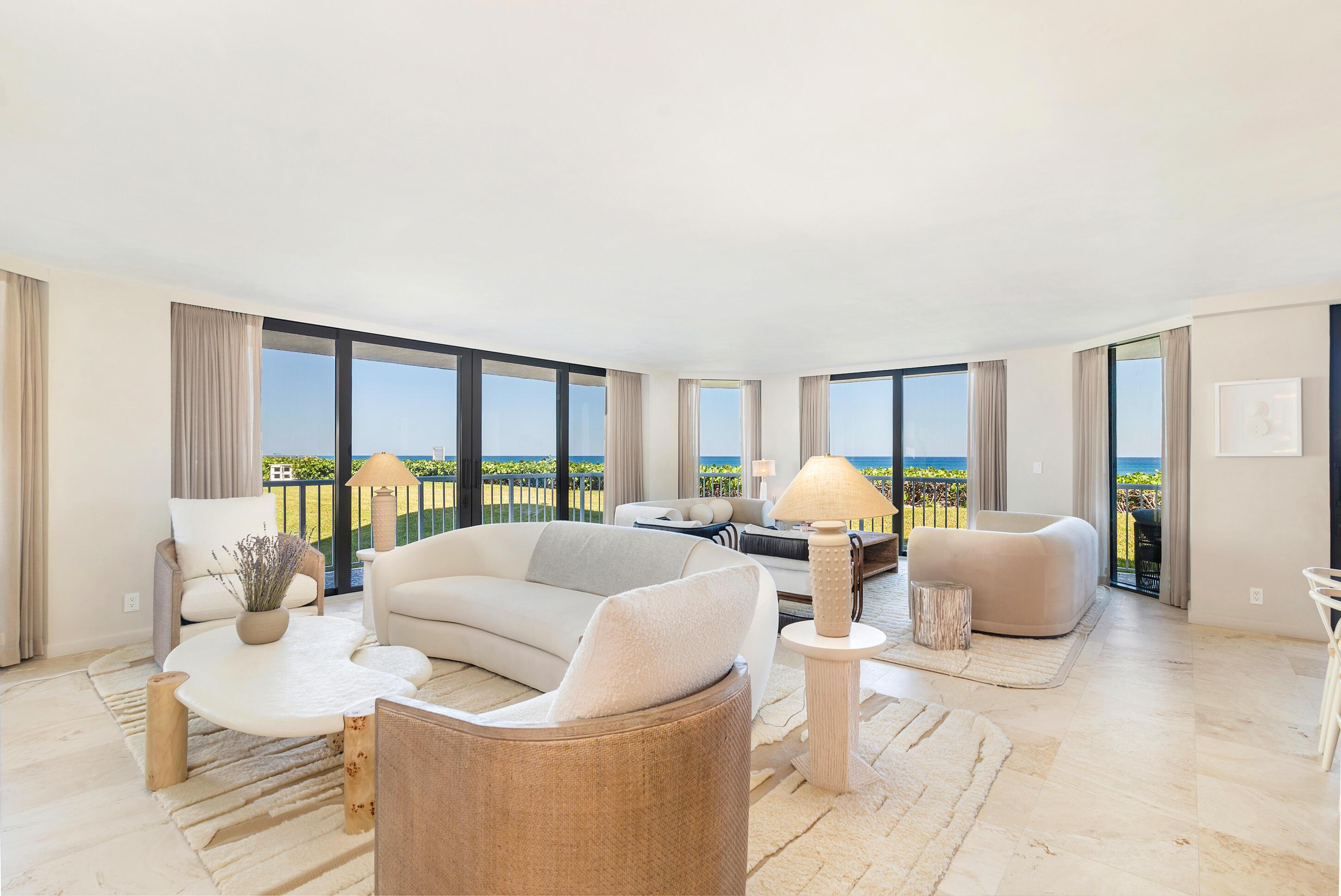 Image 3: Living Room