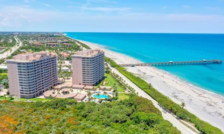 700 Ocean Royale Way