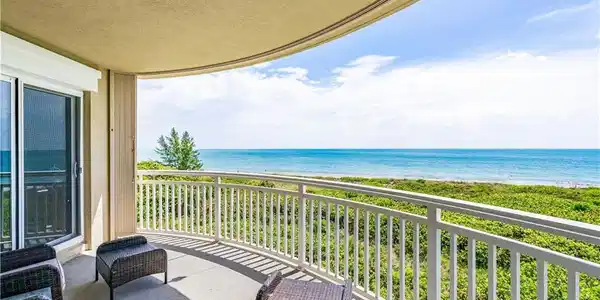 3702 N Highway A1a