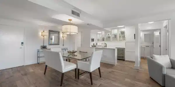Image 3: Dining Area