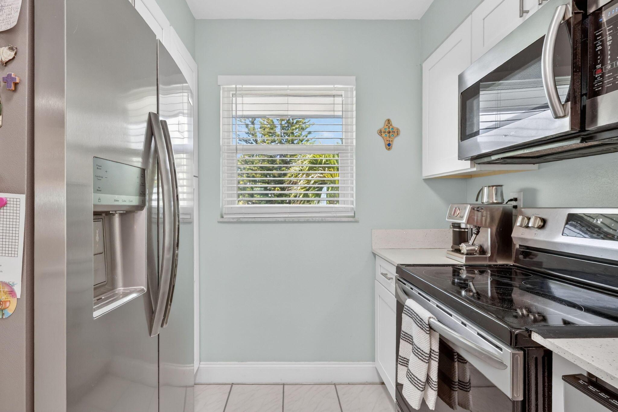 Image 3: 11-web-or-mls-5P1A9470