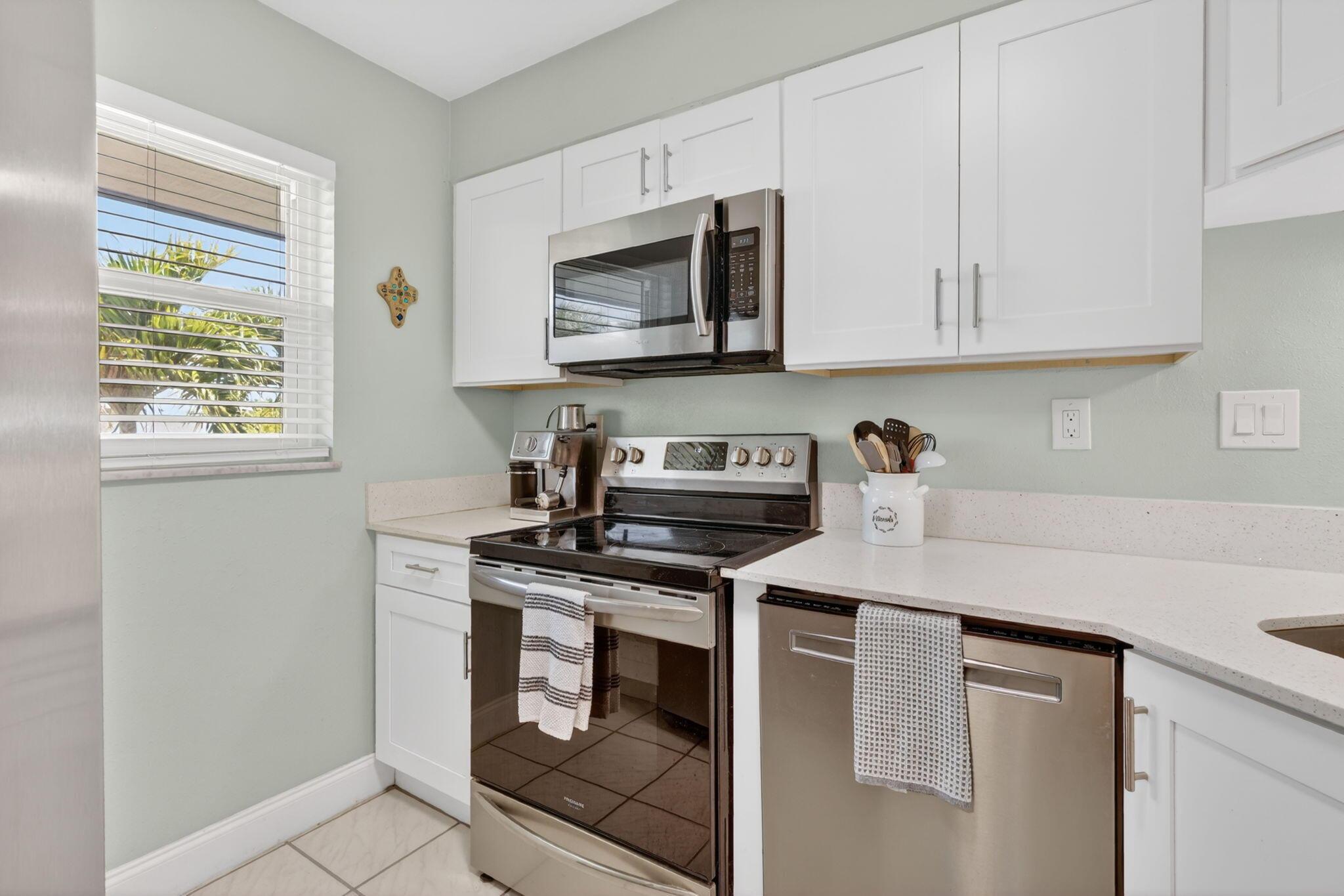 Image 4: 10-web-or-mls-5P1A9469