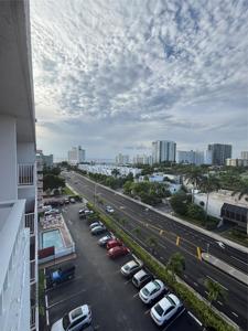 3201 NE 14th St Causeway
