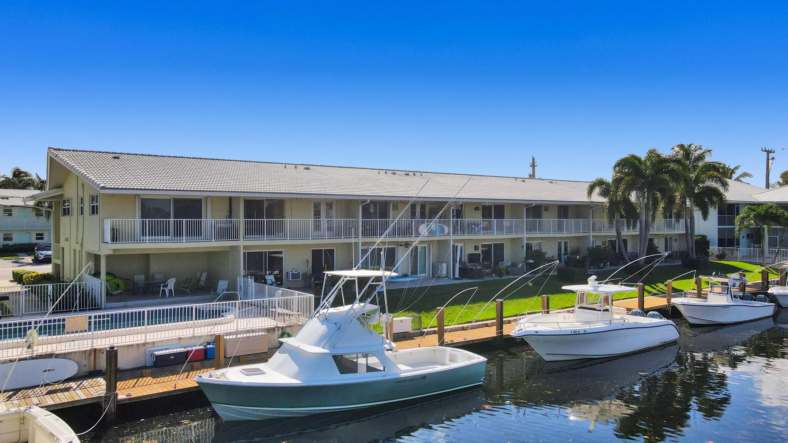 Image 2: Back Exterior Waterfront