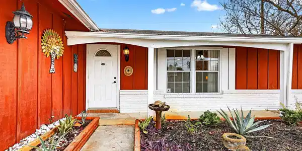 2387 NE 16th Court
