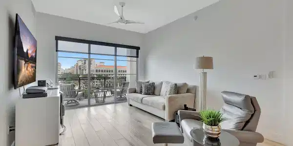 155 E Boca Raton Road