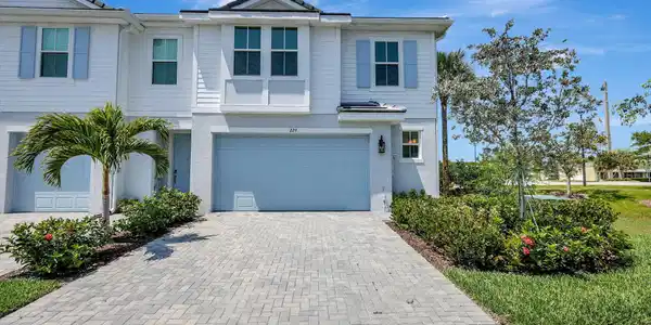 229 Preserve Trail S