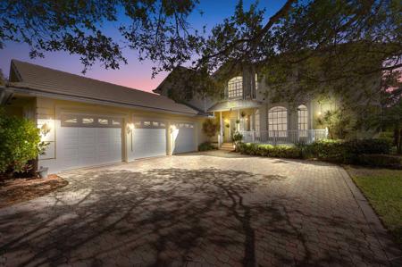 8817 SE Compass Island Way