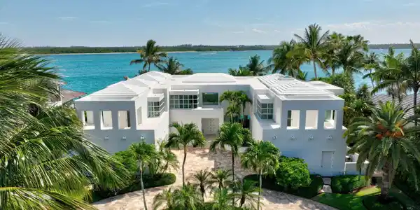 Image 2: Exceptional contemporary waterfront estate