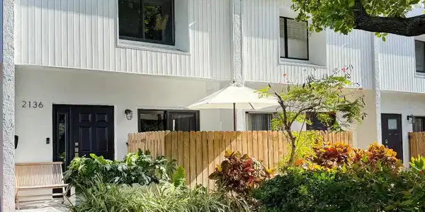 2136 NE 44th Street