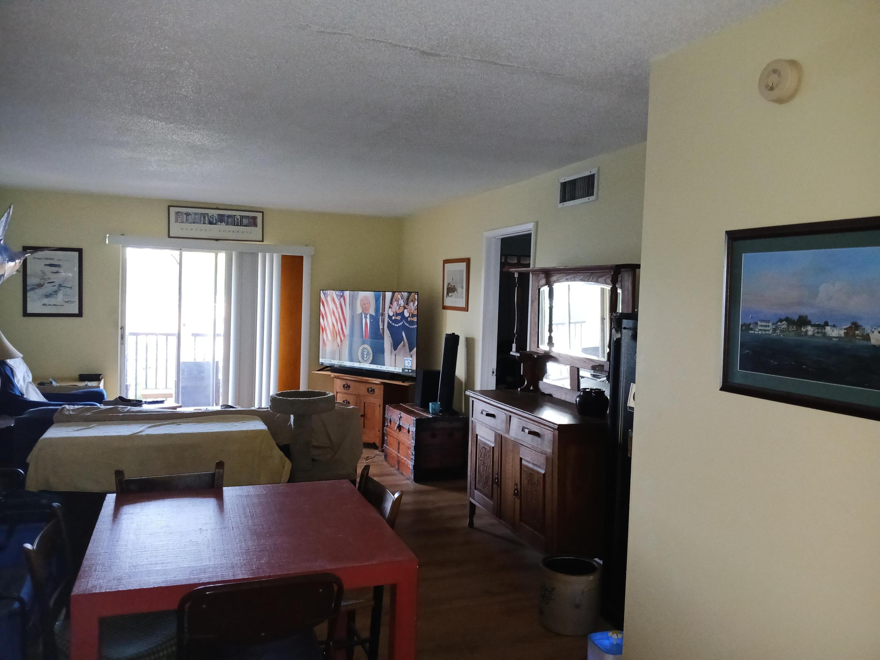 Image 3: Image 02