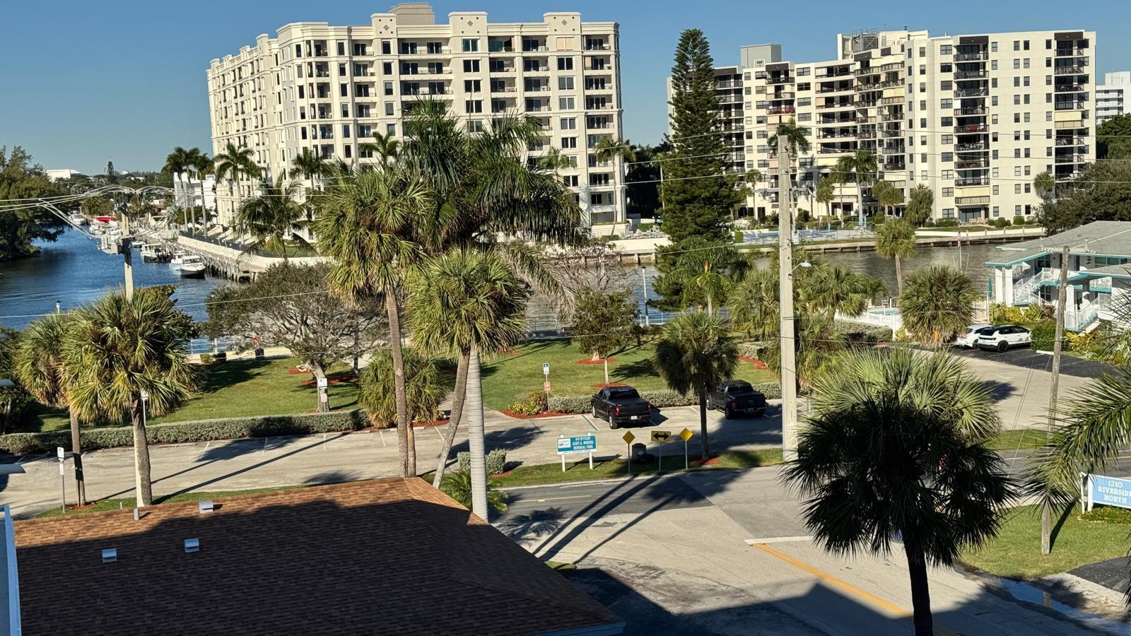 Image 2: West View - Intracoastal, Scott Winters Park and W