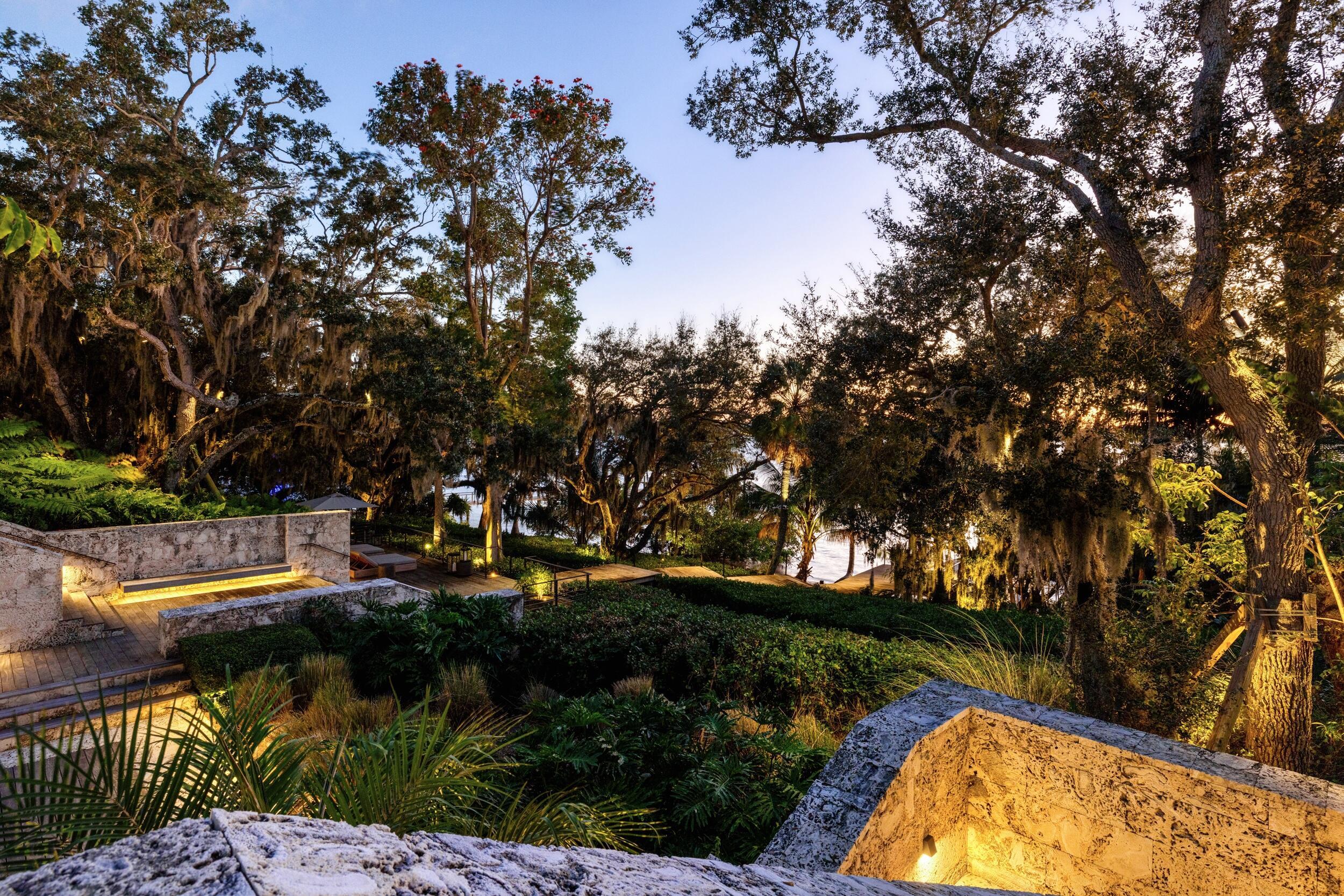 Image 2: 111_et6a1788_1