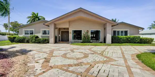 3001 NE 58th Street