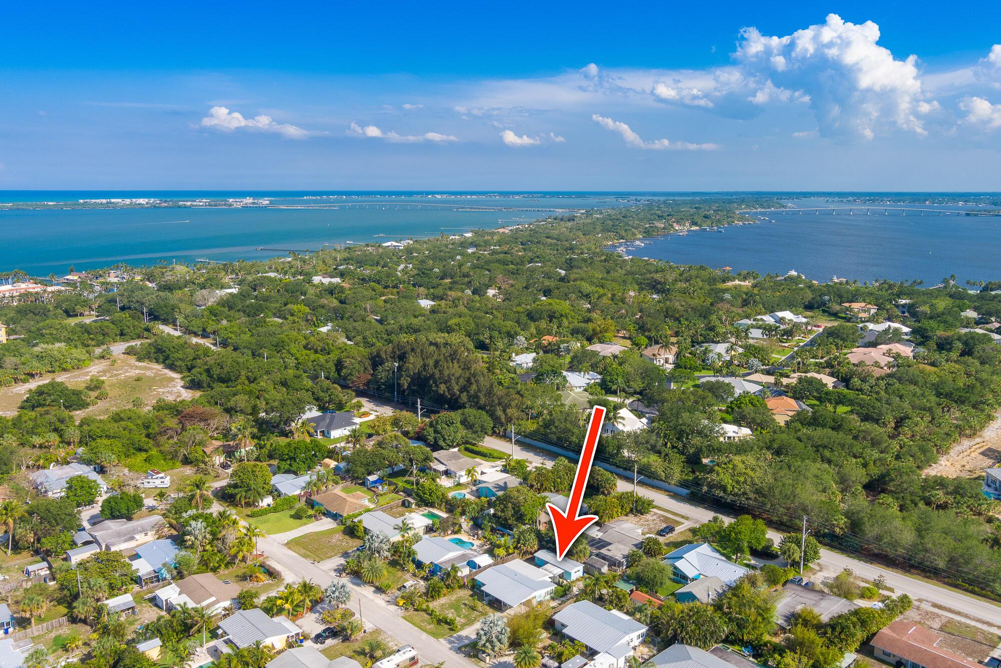 Image 4: 2574 NE Roberta St, Jensen Beach, FL 349