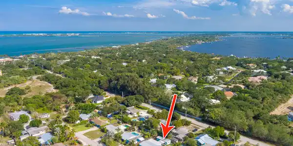Image 4: 2574 NE Roberta St, Jensen Beach, FL 349