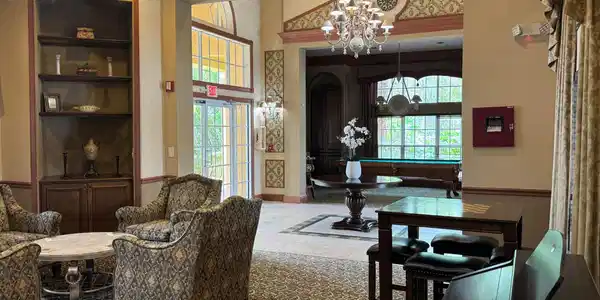 Image 3: CLUB HOUSE