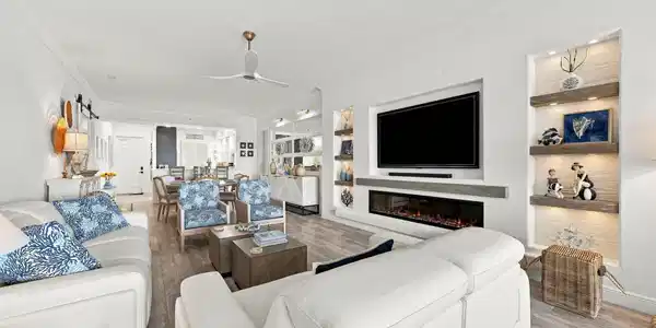 Image 4: Living Room