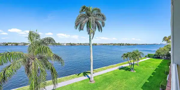 2160 Ibis Isle Road