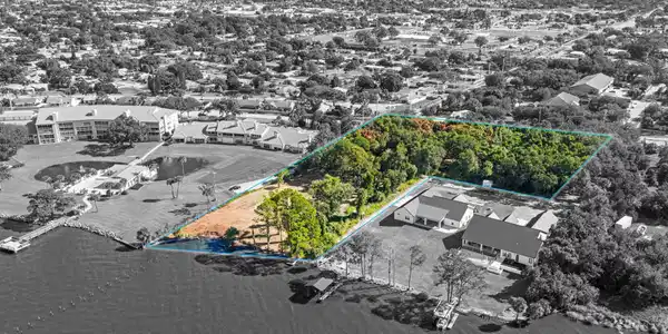 Image 2: 2-web-or-mls-Lot Line 3