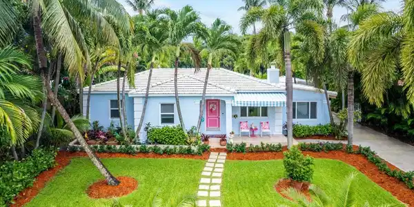 902 E Boca Raton Road