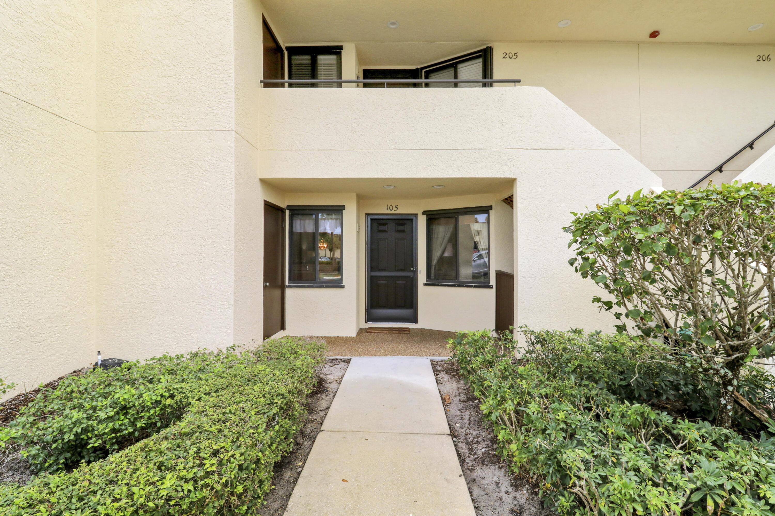Image 2: Front Entry