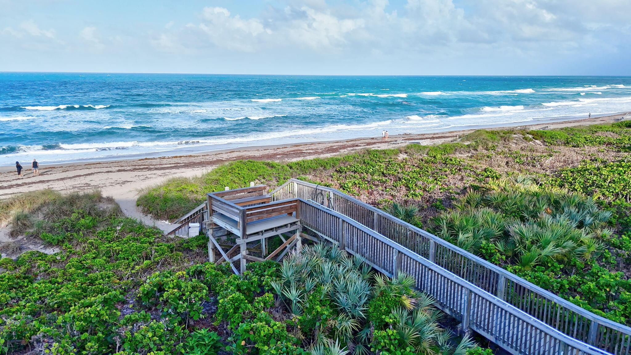 Image 4: BeachEntry