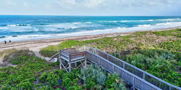 Image 4: BeachEntry