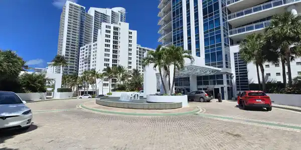 3535 S Ocean Drive