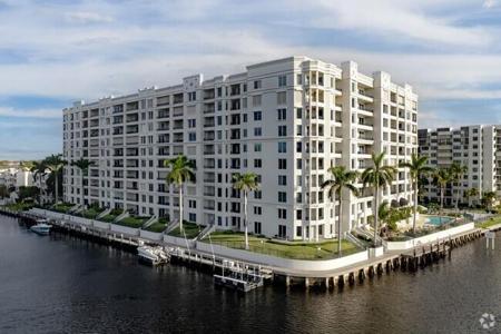 2880 NE 14th Street Causeway