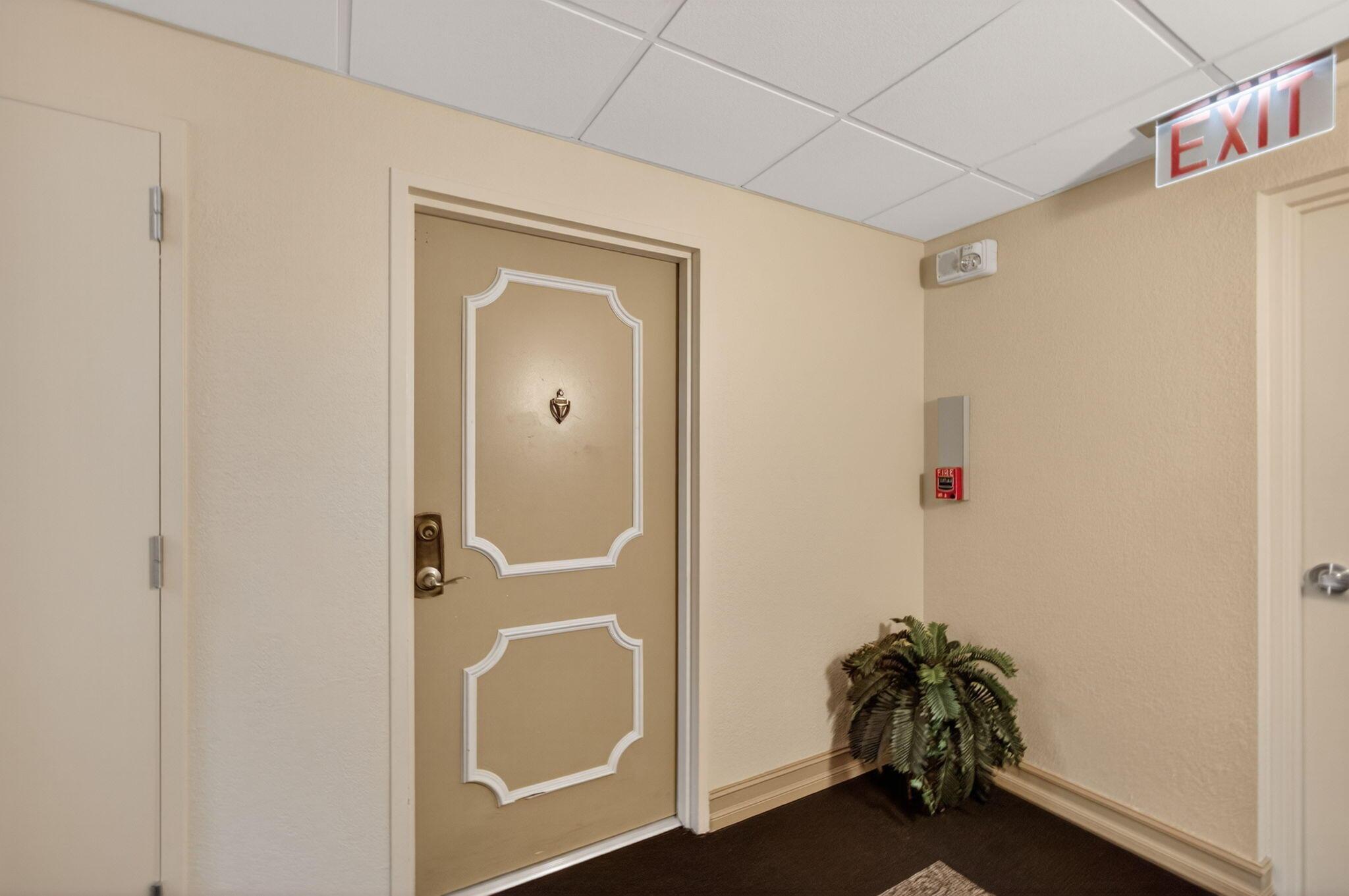 Image 2: 1-web-or-mls-5D1A7956