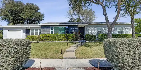 304 Wellesley Drive