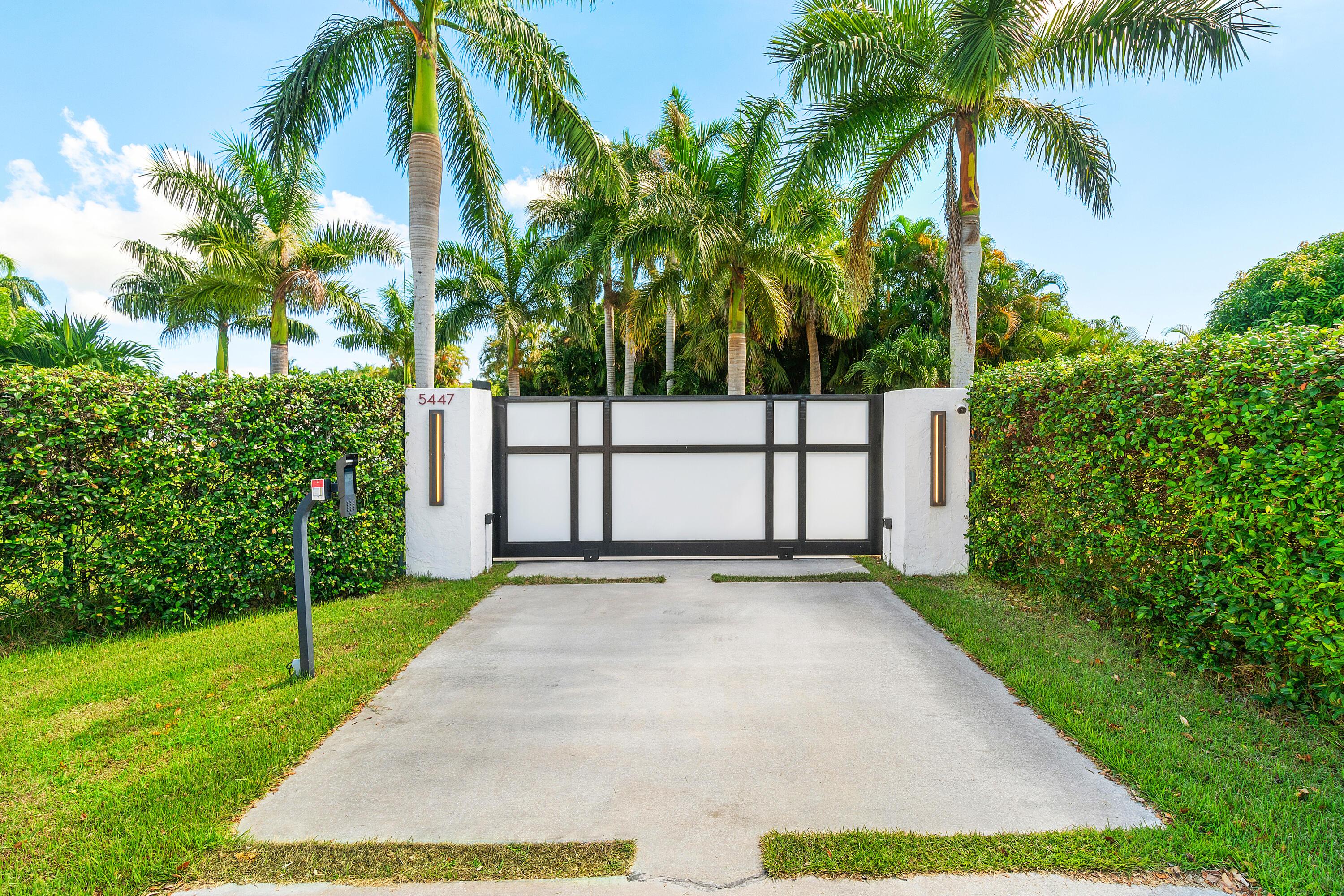 Image 1: 002-5447CenterStreet-Jupiter-FL-33458-FU