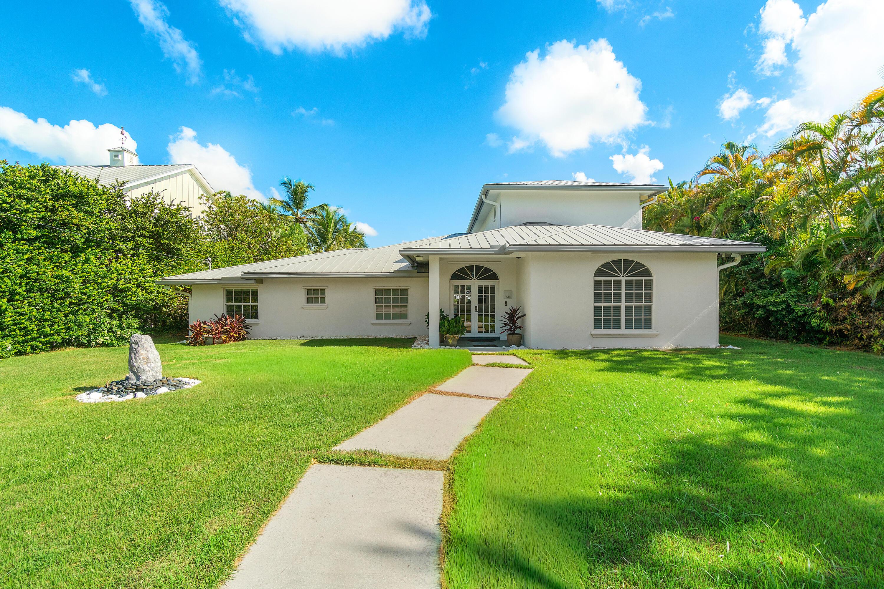 Image 4: 005-5447CenterStreet-Jupiter-FL-33458-FU