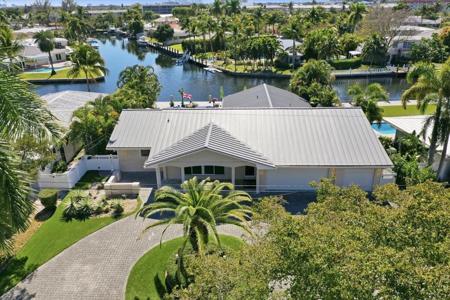 2830 NE 55th Street