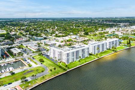 301 Lake Shore Drive